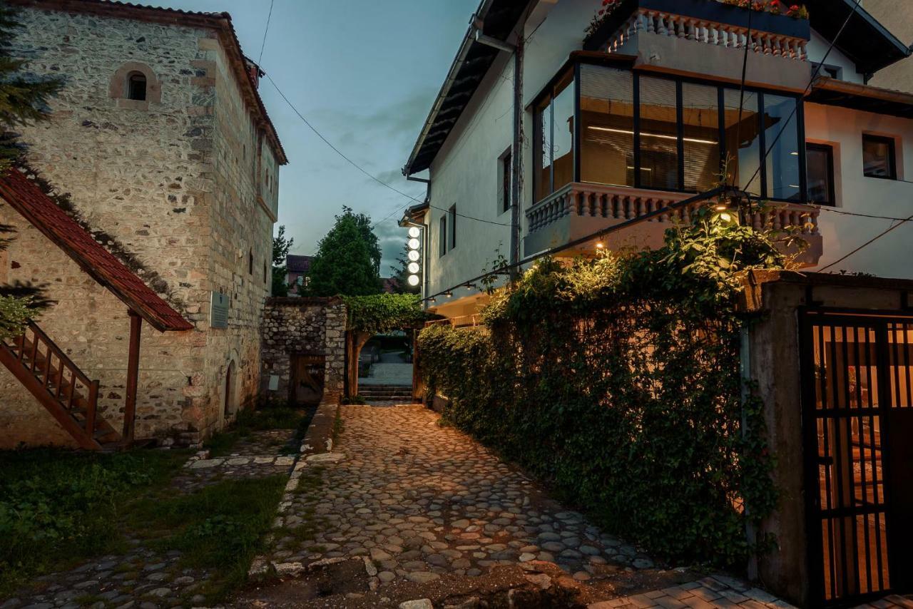Town Hostel Печ Екстер'єр фото