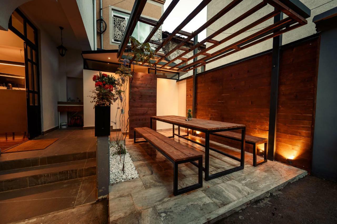 Town Hostel Печ Екстер'єр фото