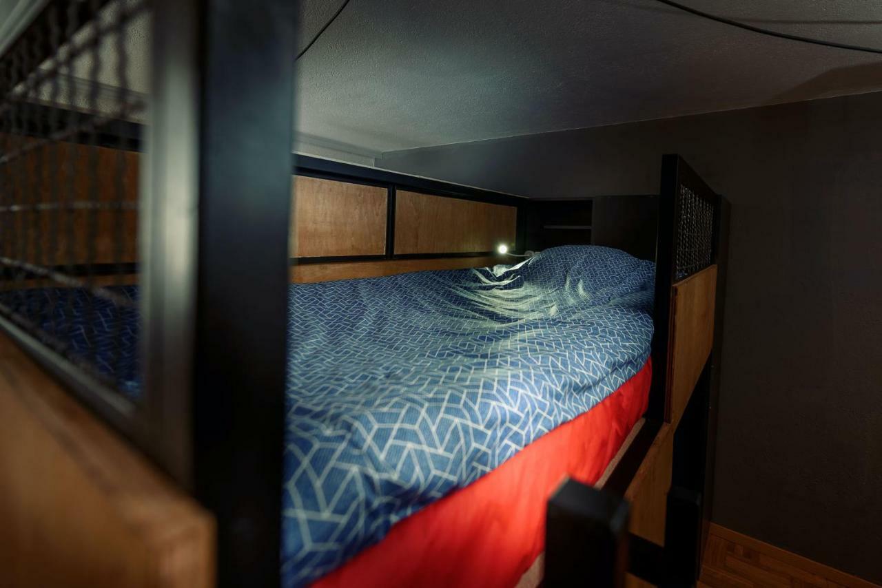 Town Hostel Печ Екстер'єр фото