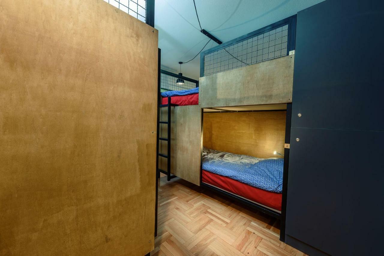 Town Hostel Печ Екстер'єр фото